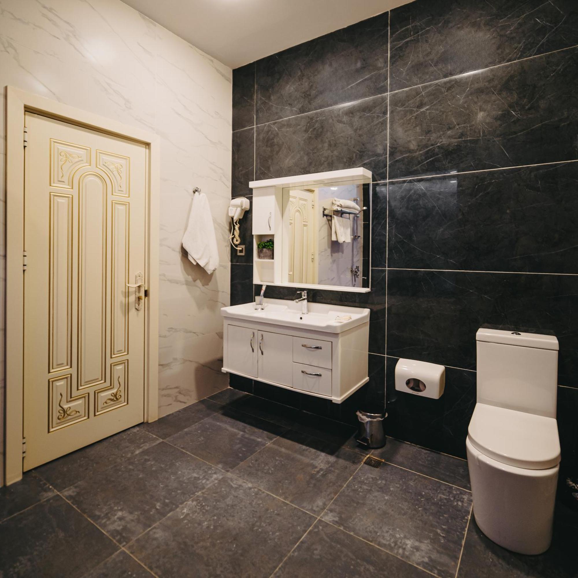 Avrasya Inn Hotel 바쿠 외부 사진